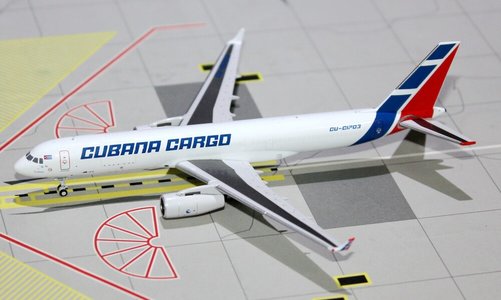 Cubana - Tupolev Tu 204-100CE (Panda Models 1:400)