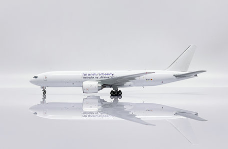 Lufthansa Cargo Boeing 777-200LRF (JC Wings 1:400)