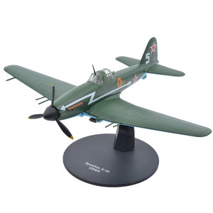 Soviet Air Force Ilyushin IL-10 (Militaria Diecast 1:72)