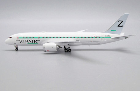 Zip Air Boeing 787-8 (JC Wings 1:400)