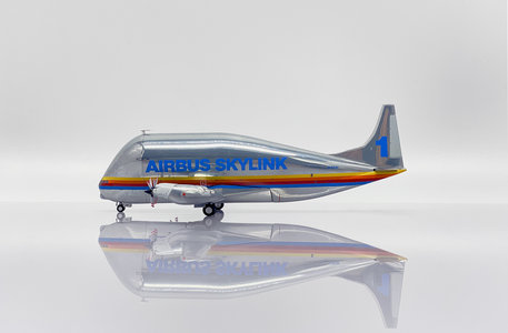 Aero-Spacelines 377SGT Super Guppy Airbus Industrie (JC Wings 1:400)