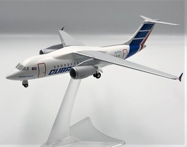 Cubana Antonov An-158 (KUM Models 1:200)