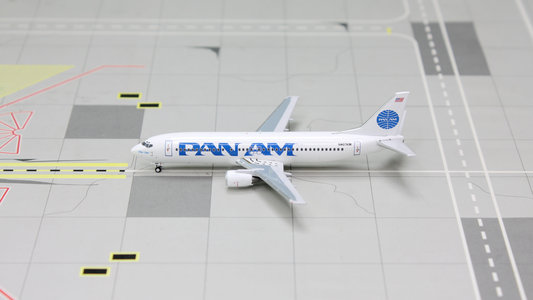 Pan American Airways Boeing 737-400 (Panda Models 1:400)