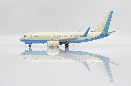 Korean Air Boeing 737-700BBJ (JC Wings 1:200)