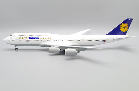 Lufthansa Boeing 747-8 (JC Wings 1:200)