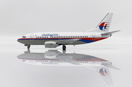 Malaysia Airlines Boeing 737-500 (JC Wings 1:200)