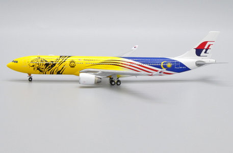 Malaysia Airlines Airbus A330-300 (JC Wings 1:400)