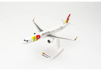 TAP Air Portugal Airbus A321LR (Herpa Snap-Fit 1:200)