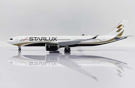 Starlux Airlines Airbus A330-900neo (JC Wings 1:200)