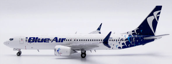 Blue Air Boeing 737 MAX 8 (JC Wings 1:400)