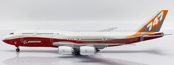 Boeing House Color Boeing 747-8i (JC Wings 1:400)