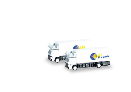 Scenix Catering Trucks (2 pieces) (Herpa Wings 1:400)