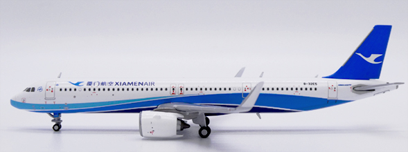 Xiamen Airlines Airbus A321neo (JC Wings 1:400)