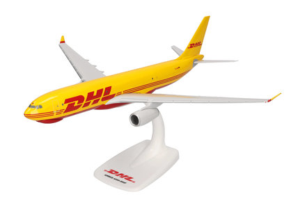 DHL Aviation (European Air Transport) Airbus A330-200F (Herpa Snap-Fit 1:200)