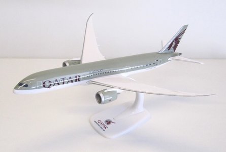 Qatar Airways Boeing 787-9 (PPC 1:200)