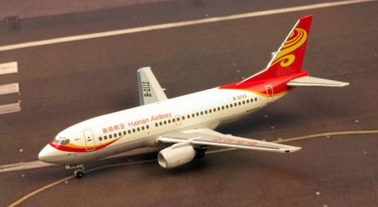 Hainan Airlines Boeing 737-300 (Other (AeroClassics) 1:400)