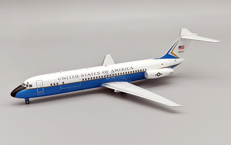 US Air Force DC-9-32CF / C-9A Nightingale (Inflight200 1:200)