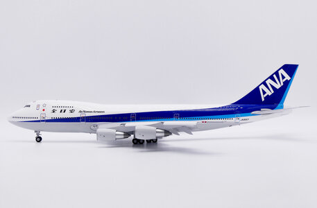 ANA - All Nippon Airways Boeing 747SR (JC Wings 1:200)