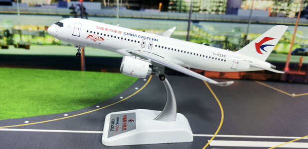 China Eastern Airlines Comac C919-100STD (Aviation200 1:200)