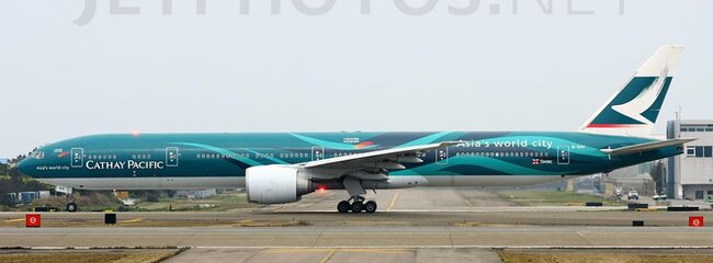 Cathay Pacific Boeing 777-300ER (JC Wings 1:400)