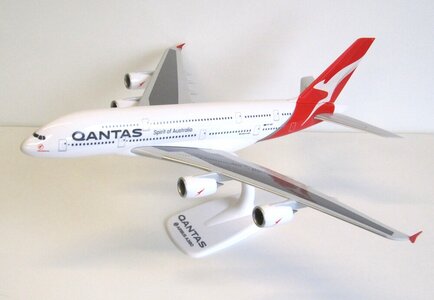Qantas Airbus A380 (PPC 1:200)