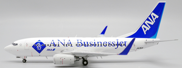ANA - All Nippon Airways Boeing 737-700ER (JC Wings 1:200)