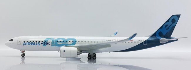 Airbus Industrie Airbus A330-900neo (JC Wings 1:200)