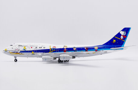 ANA - All Nippon Airways Boeing 747-400D (JC Wings 1:200)