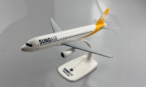 Sundair Airbus A320 (PPC 1:200)