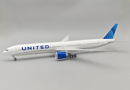 United Airlines Boeing 777-322/ER (Inflight200 1:200)