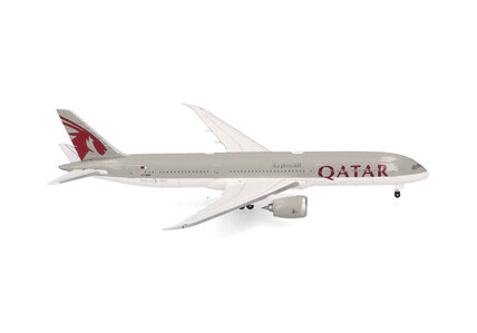 Qatar Airways Boeing 787-9 (Herpa Wings 1:500)