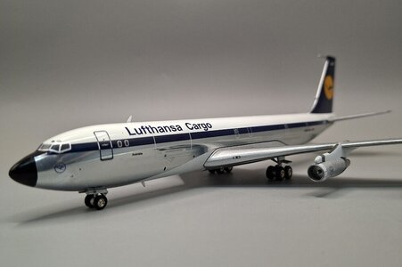 Lufthansa Cargo Boeing 707-330C (JFox 1:200)