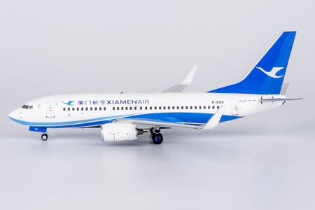 Xiamen Airlines Boeing 737-700/w (NG Models 1:200)