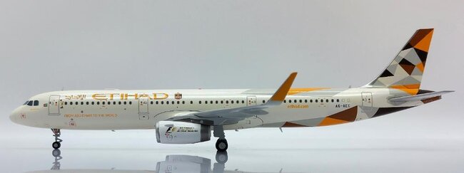 Etihad Airways Airbus A321 (JC Wings 1:200)