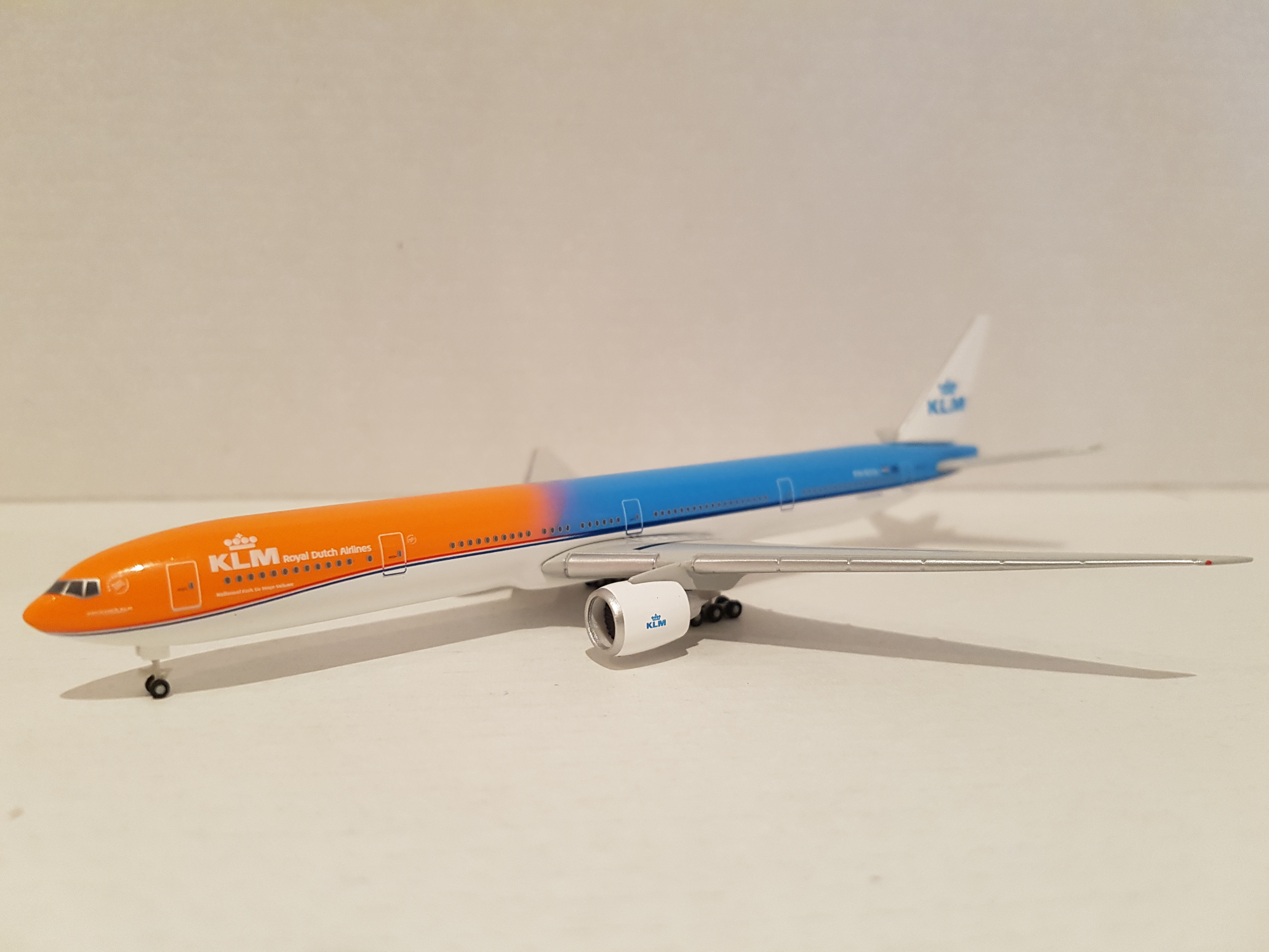  KLM Boeing 777   300ER vehículos en Miniatura Herpa 529297 