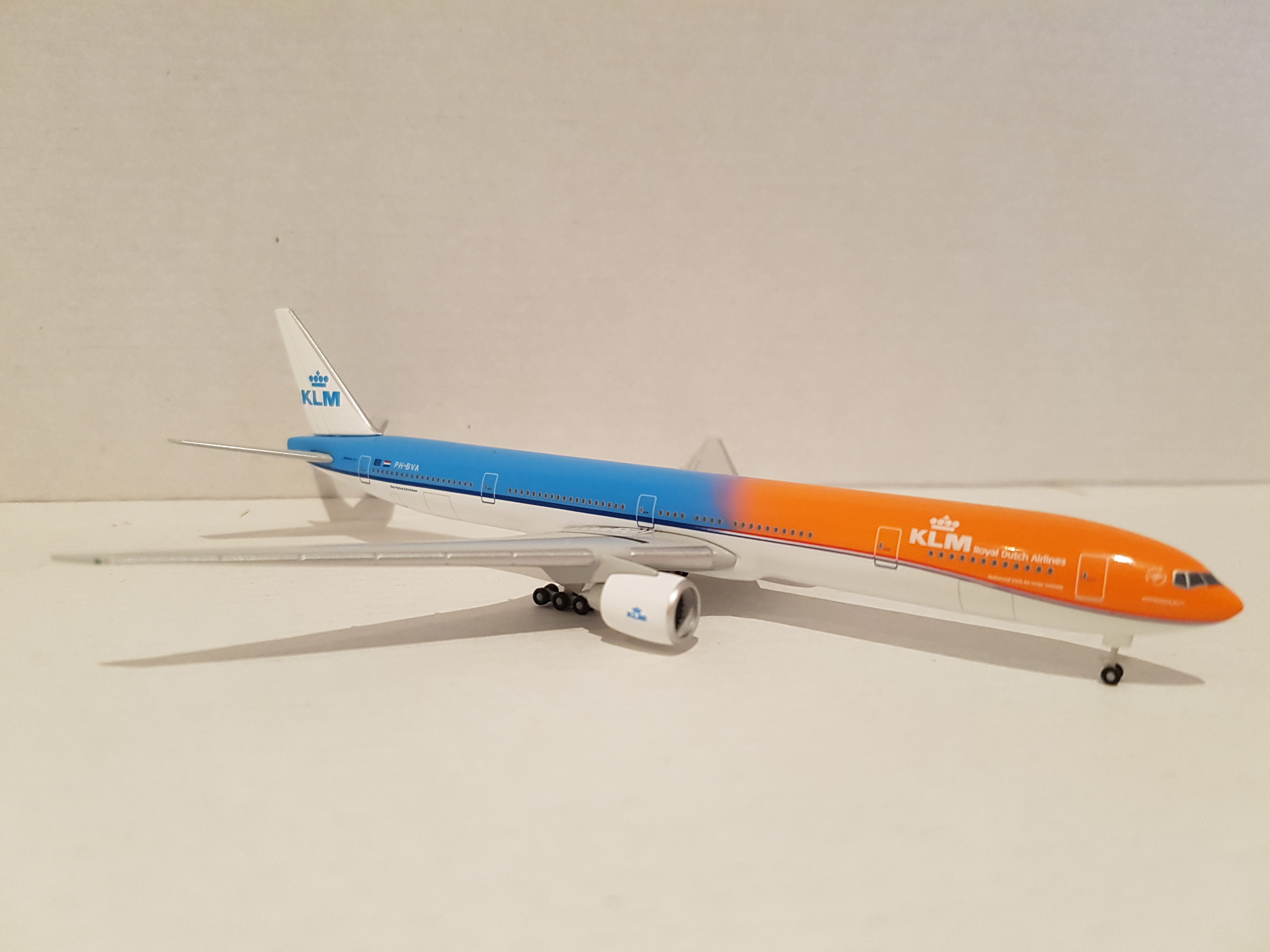  KLM Boeing 777   300ER vehículos en Miniatura Herpa 529297 