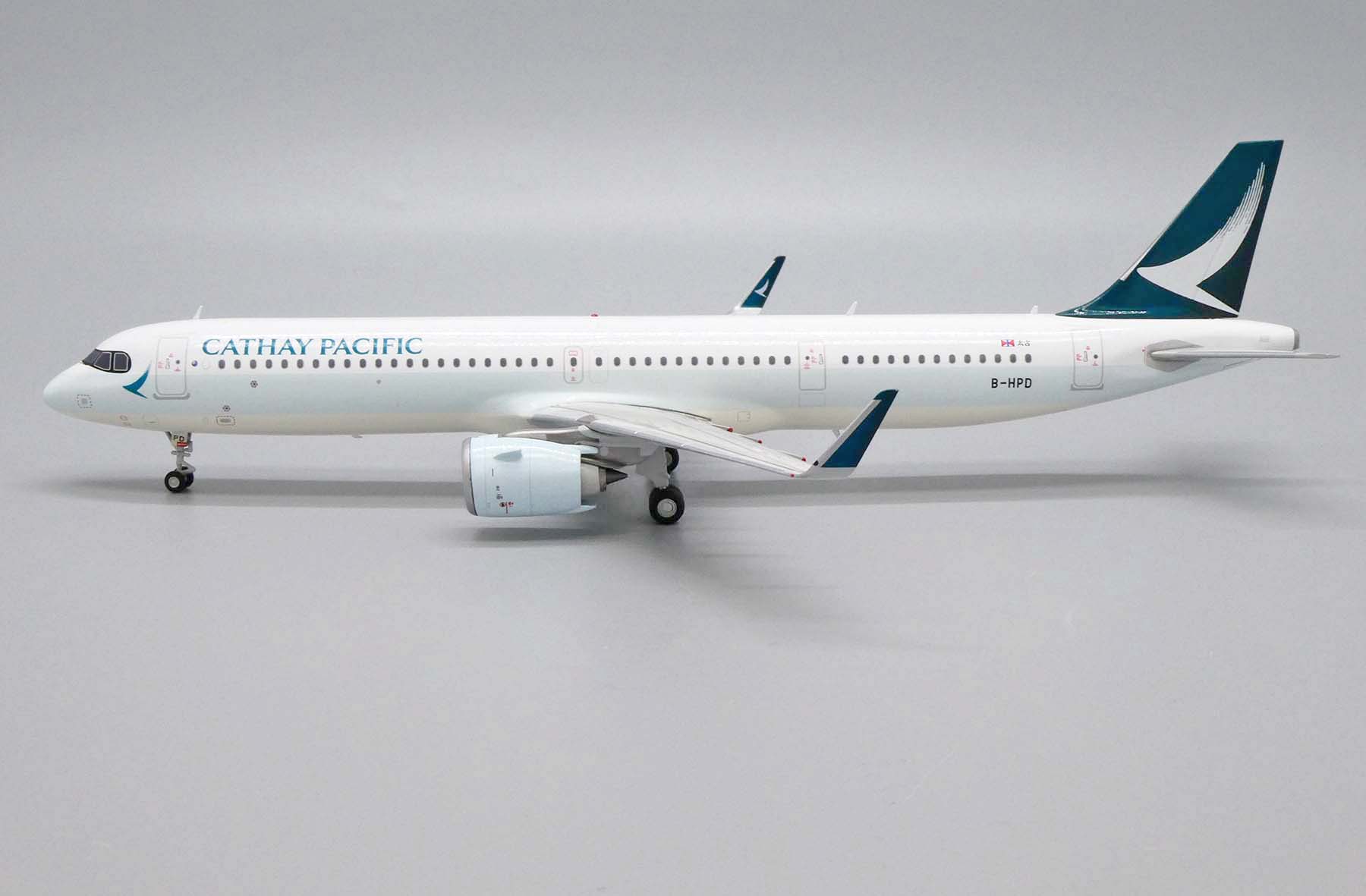 ゆうちゃん商品 AIR DO CATHAY PACIFIC ScaleModelStore.com :: JC Wings 1:200 - EW221N011 - Cathay Pacific