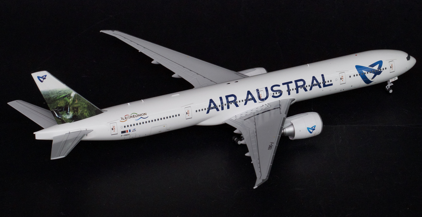 Modello Boeing 777-300ER Hogan Wings AA04 – Air Austral F-OLRD Scala 1:200 Con Supporto - Foto 6