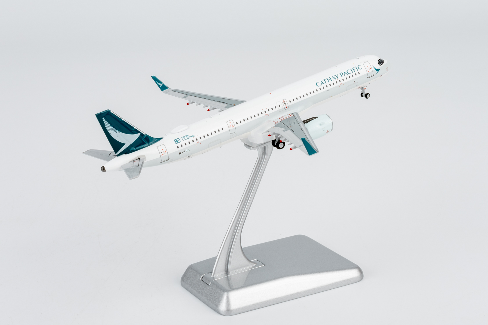 ScaleModelStore.com :: NG Models 1:400 - 13164 - Cathay Pacific