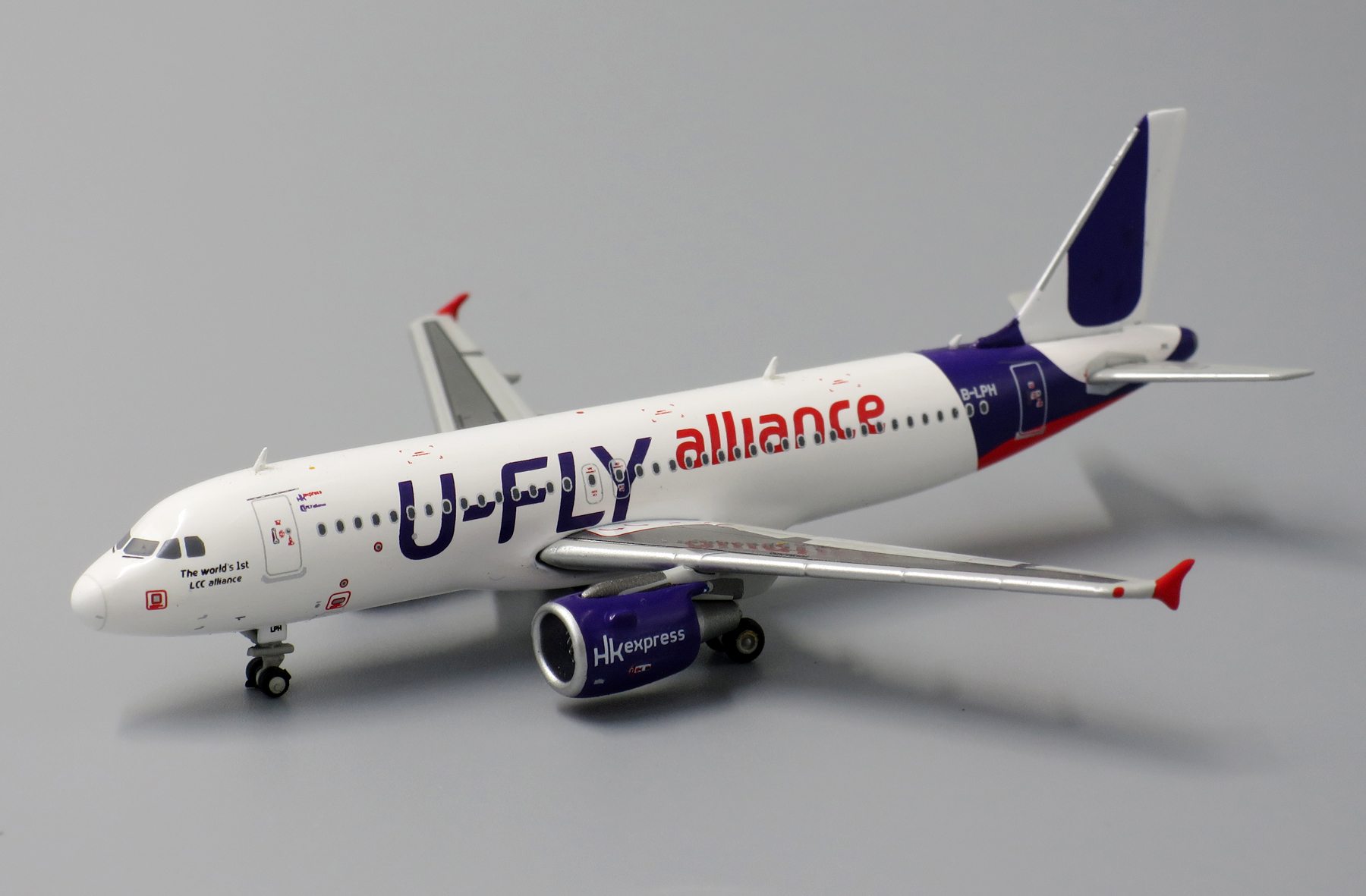 ScaleModelStore.com :: JC Wings 1:400 - XX4090 - HK Express