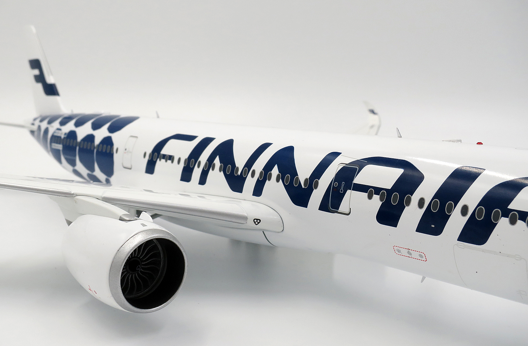 Scale Model JC Wings 1200 XX2189 Finnair Airbus A350900