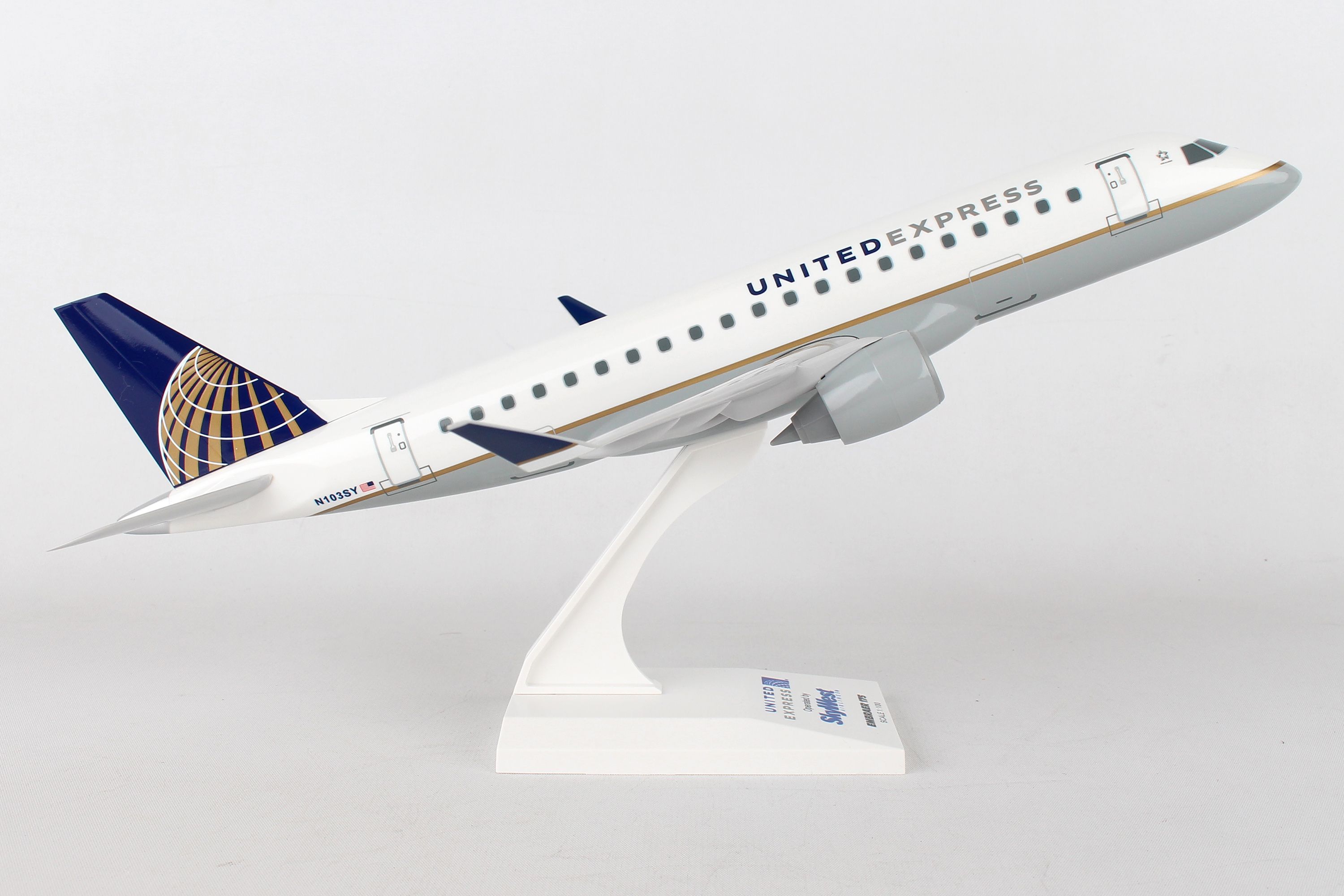 Skymarks United Express Embraer E175 1/100 SKR842 