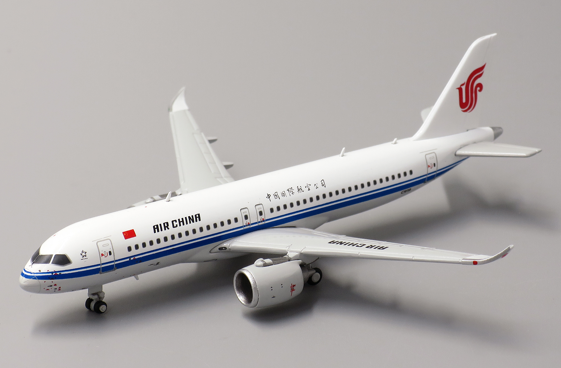 JC Wings XX4425 Boeing 737-89L WL Air China Expo 2019 B-6497 in 1:400 Scale