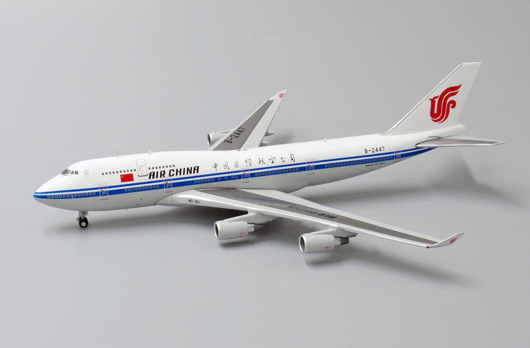 JC Wings XX4425 Boeing 737-89L WL Air China Expo 2019 B-6497 in 1:400 Scale