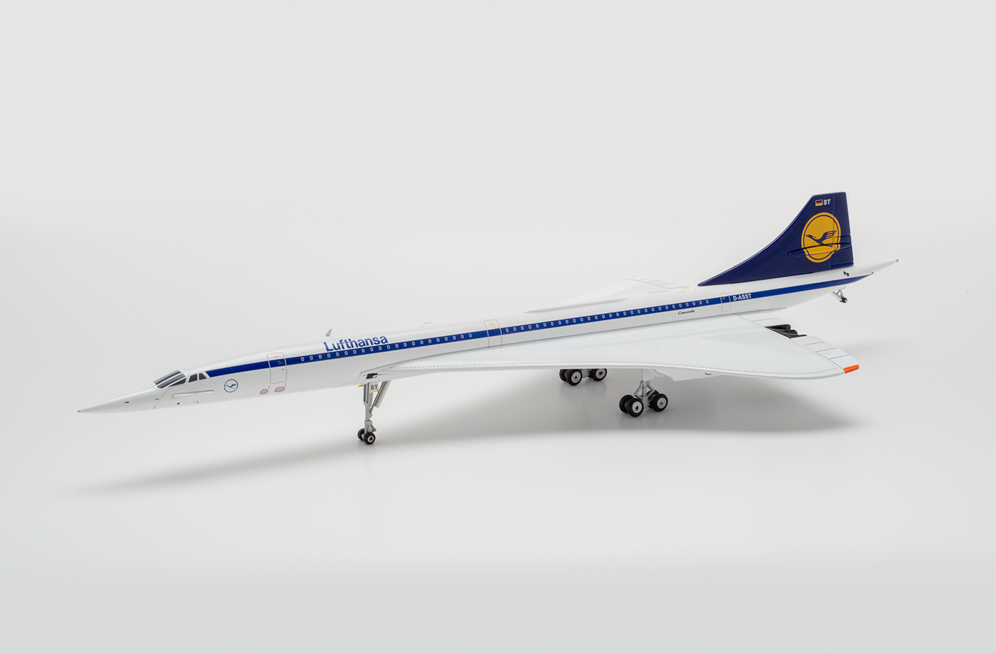 ScaleModelStore.com :: B Models 1:200 - B-SST-LH-001 - Lufthansa Concorde