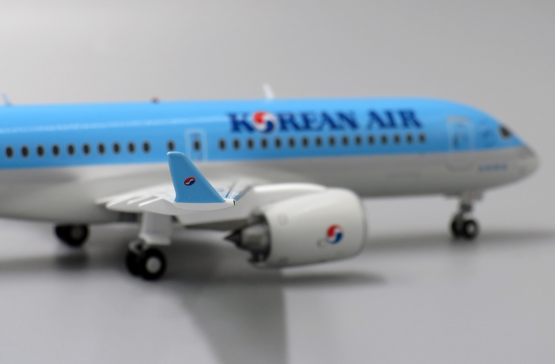 ScaleModelStore.com :: JC Wings 1:200 - EW2CS3001 - Korean