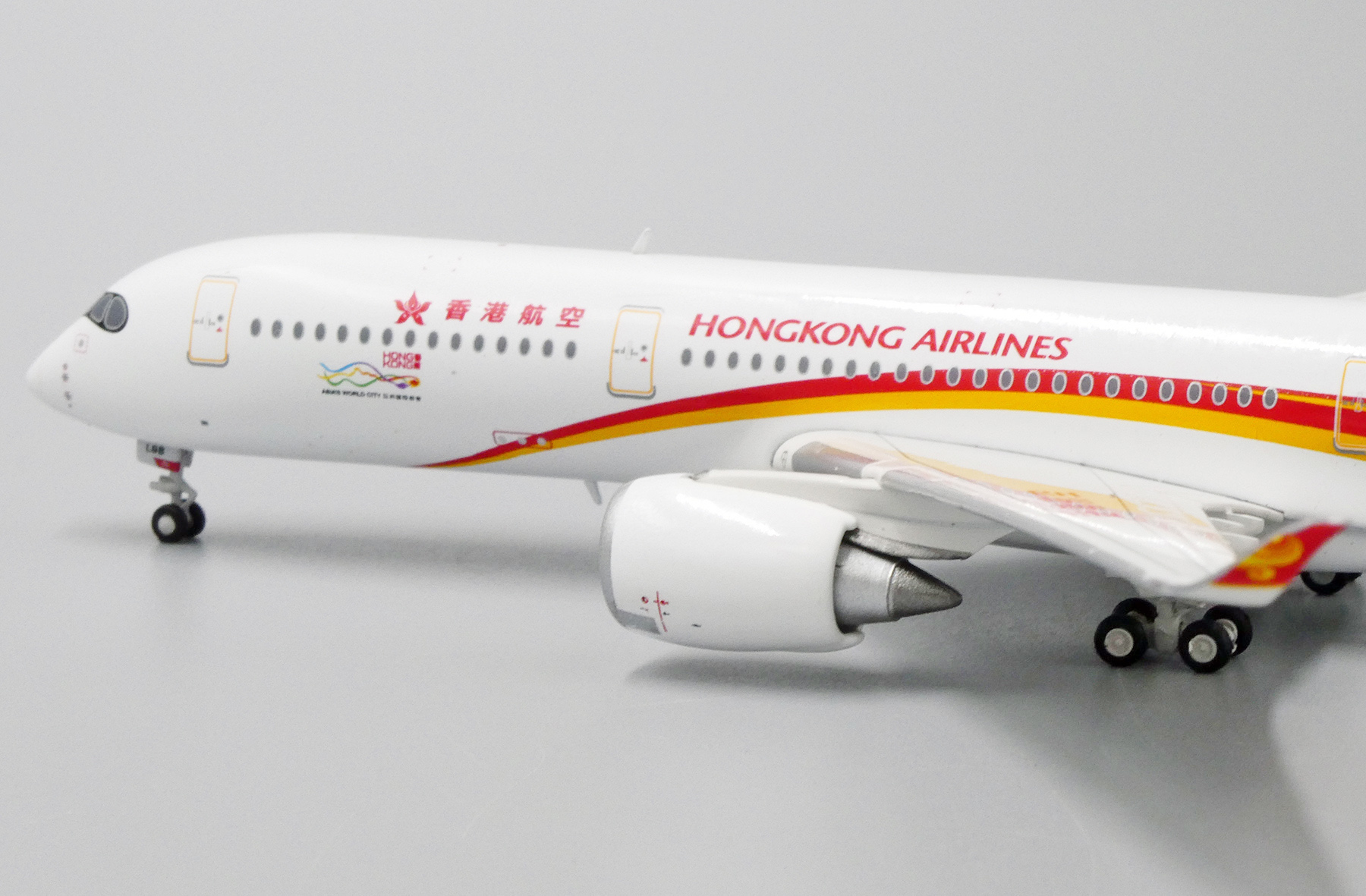 Details about   JCWINGS JCLH2151A 1/200 HONG KONG AIRLINES A350 FLAP DOWN B-LGE W/S LTD 85PCS 