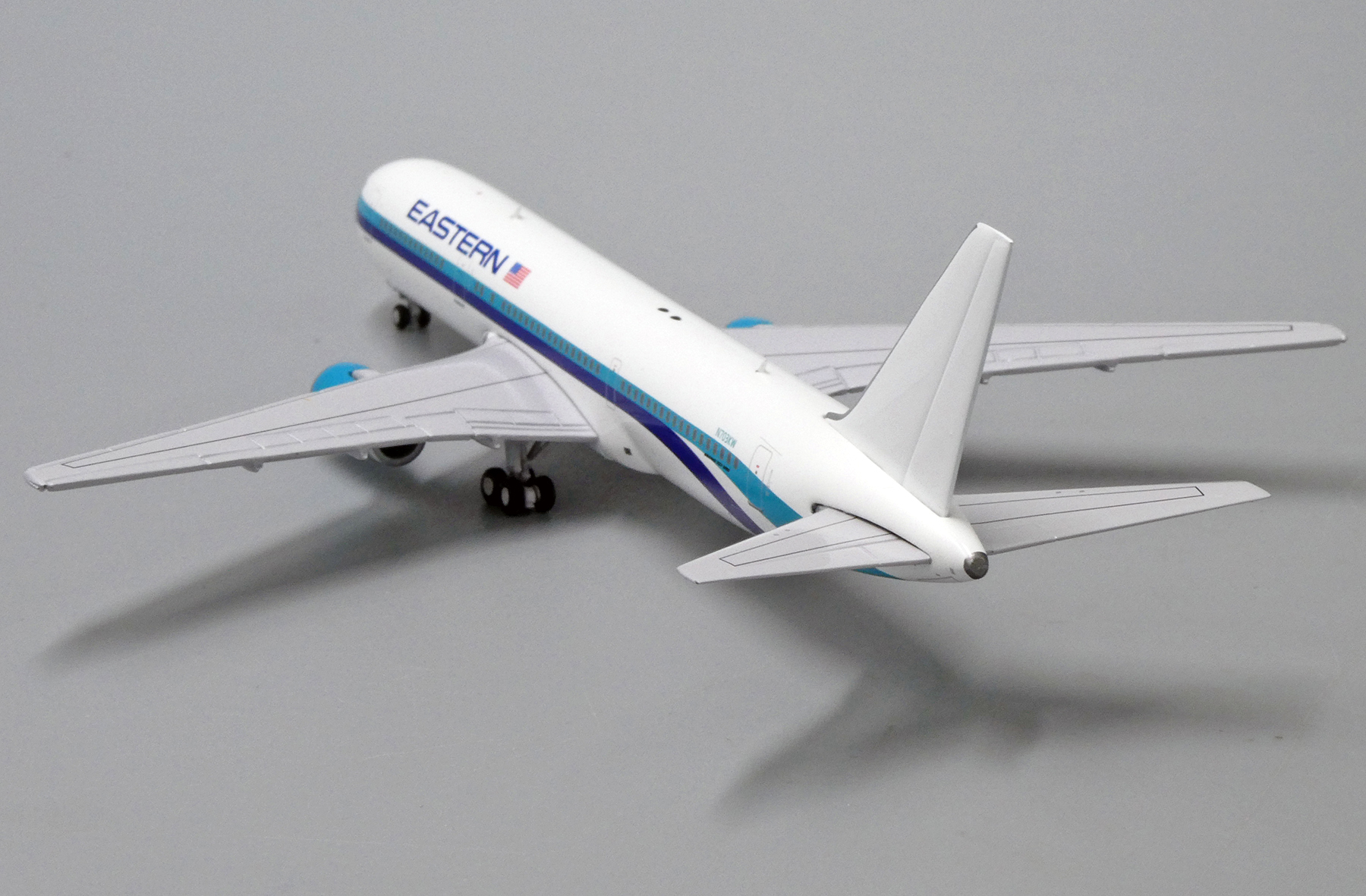 Details about   JC Wings 1:400 scale diecast model Eastern B 767-3ER Commercial Airliner N703KW 