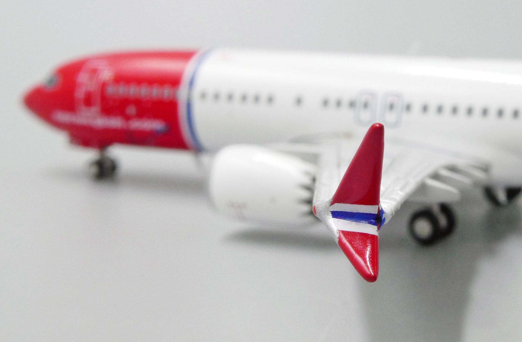 JC Wings 1:400 Norwegian Airlines Boeing B737-8MAX Diecast Aircraft Model LN-BKA 