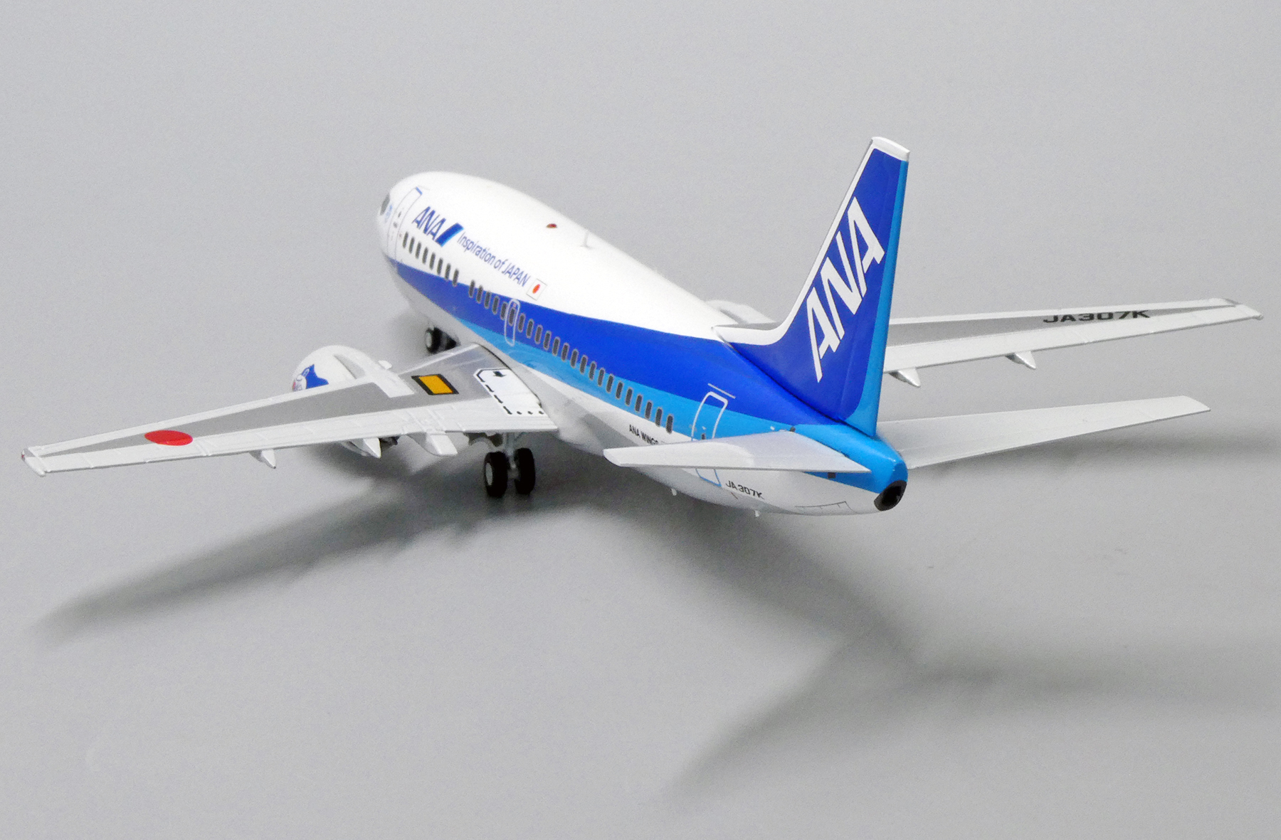 ScaleModelStore.com :: JC Wings 1:200 - EW2735006 - ANA Wings